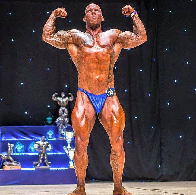 It Only Took 16 Weeks For This Skinny Guy To Become A Ripped Bodybuilder (11 pics)