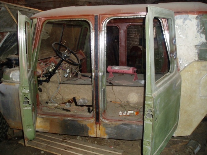 This Is How Russia Does Hummers (10 pics)