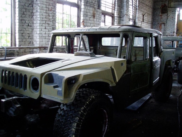 This Is How Russia Does Hummers (10 pics)