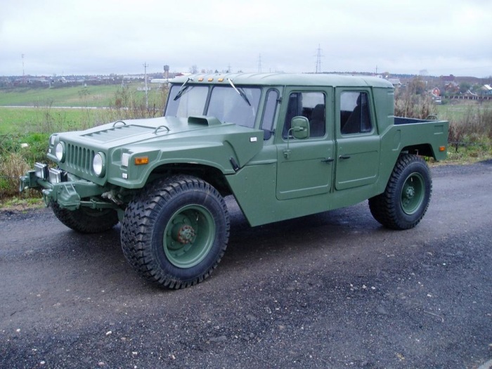 This Is How Russia Does Hummers (10 pics)