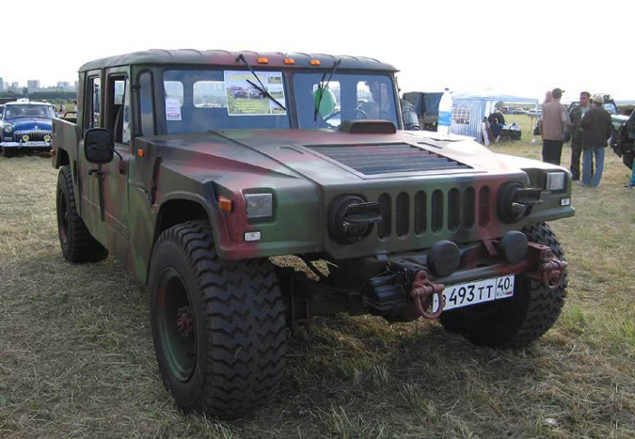 This Is How Russia Does Hummers (10 pics)
