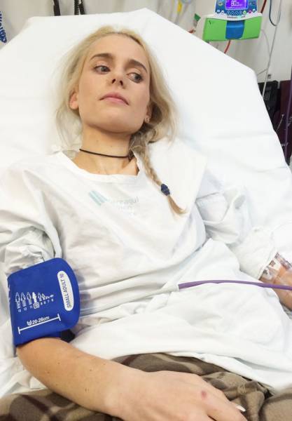 Teenage Girl Almost Dies After Giving Up Food And Water To Lose Weight (20 pics)