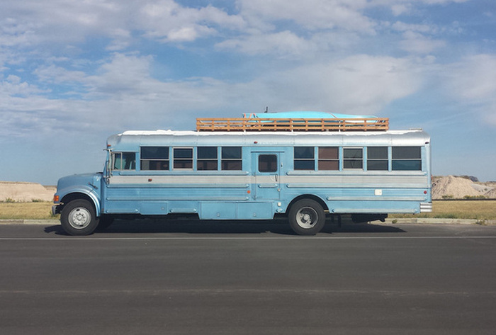A Few Friends Turned This Old Bus Into A Bachelor Pad On Wheels (16 pics)