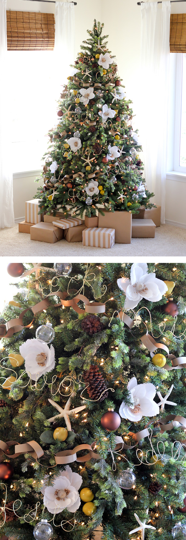 People Are Making Their Christmas Trees Beautiful By Using Flowers (23 pics)