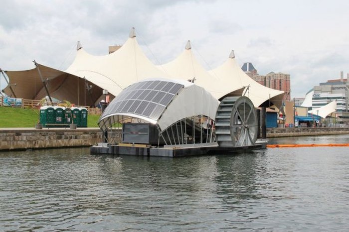 This Is The Boat That The People Of Baltimore Call Mr. Trash (11 pics)