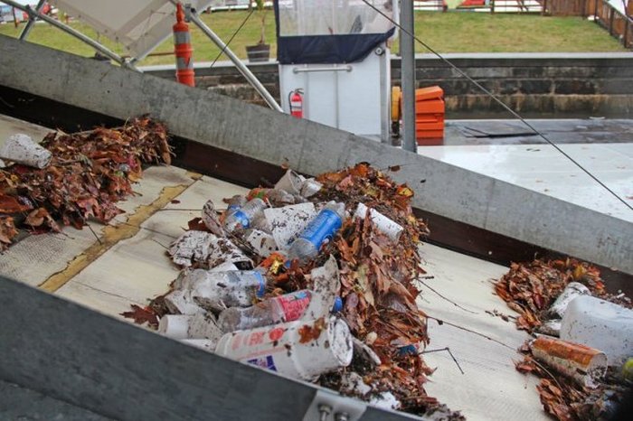 This Is The Boat That The People Of Baltimore Call Mr. Trash (11 pics)