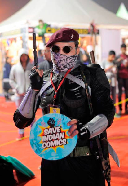 Awesome Photos From Inside The 2015 Delhi Comic Con In India (34 pics)