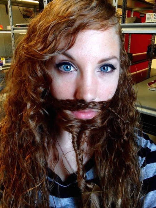 Ladybeards Might Actually Be The Worst Trend Ever (20 pics)