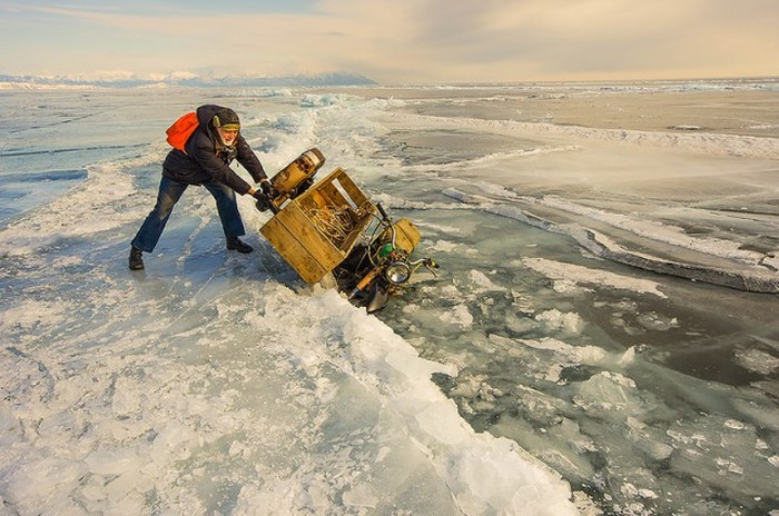 Lake Baikal Is Beautiful This Time Of Year (35 pics)
