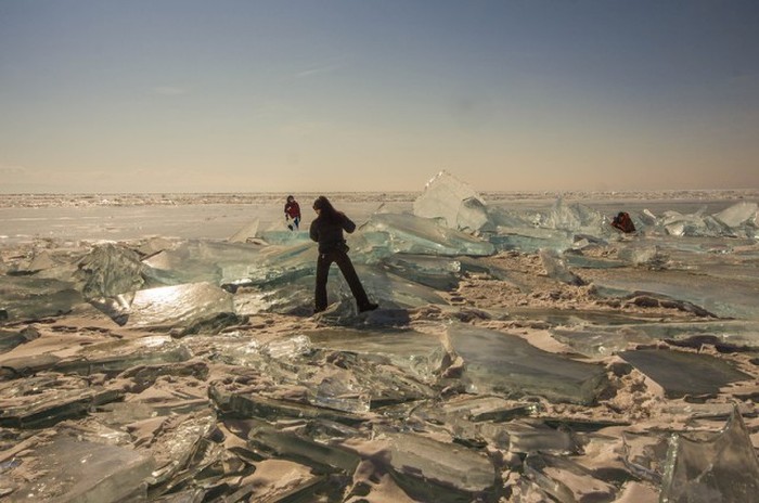Lake Baikal Is Beautiful This Time Of Year (35 pics)