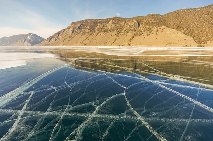 Lake Baikal Is Beautiful This Time Of Year (35 pics)