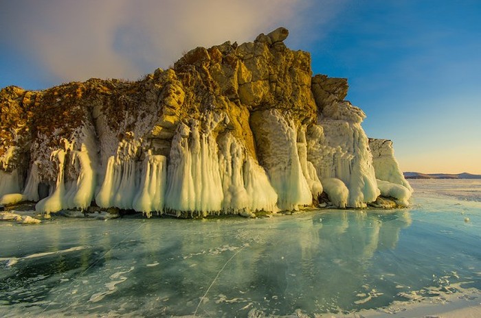 Lake Baikal Is Beautiful This Time Of Year (35 pics)