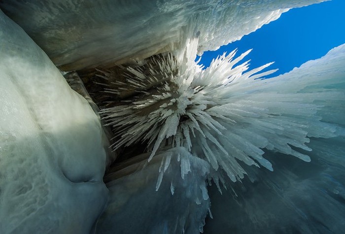 Lake Baikal Is Beautiful This Time Of Year (35 pics)