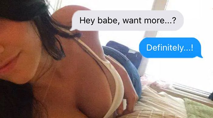 College Professor Accidentally Sends Sexy Selfies To Her Student (4 pics)