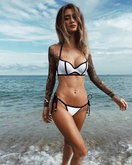 Nothing Is Sexier Than A Girl That Covers Herself In Tattoos (56 pics)