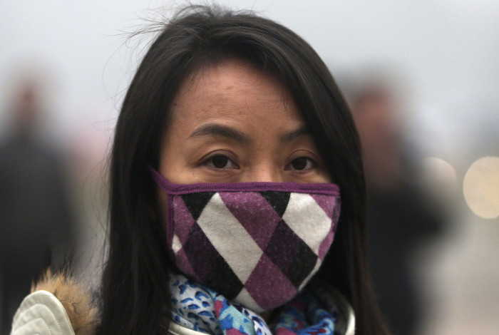 China Is Facing The Smog With Stylish Masks (22 pics)