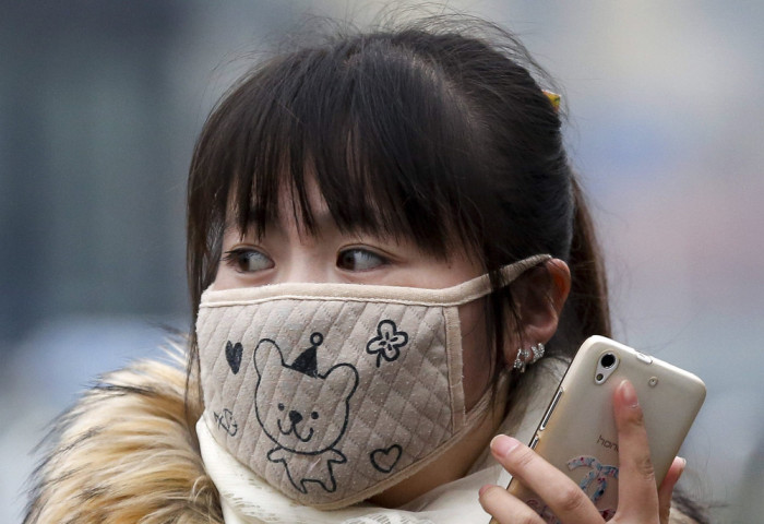 China Is Facing The Smog With Stylish Masks (22 pics)