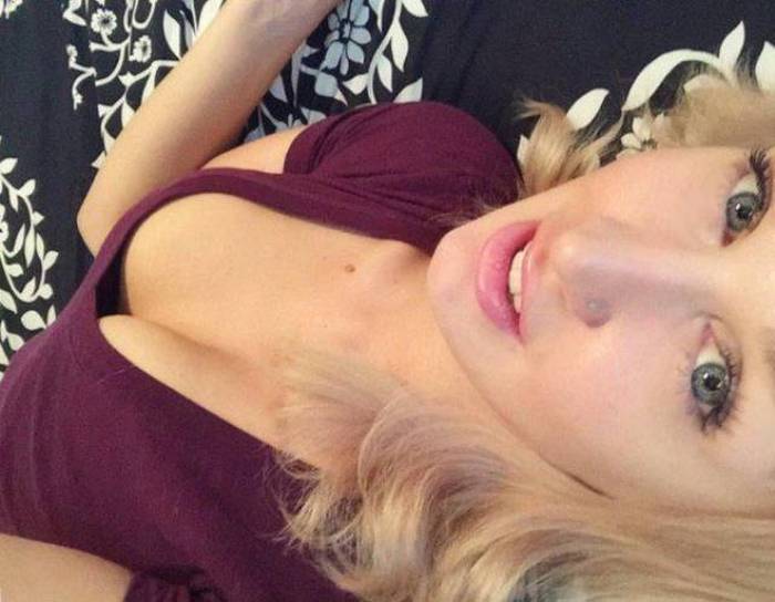Beautiful Babes With Busty Chests Make The World A Brighter Place (56 pics)