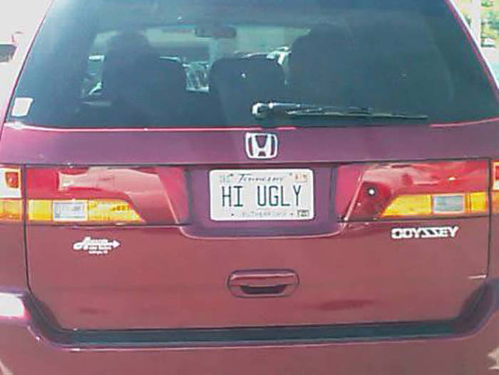Witty License Plates That You Can't Help But Laugh At (30 pics)