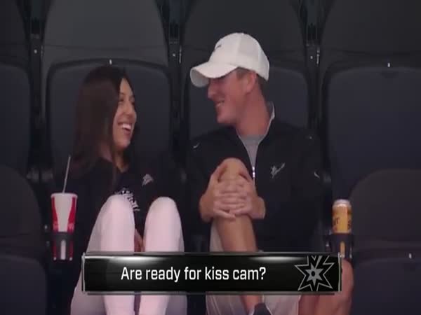 Awkward Kiss Cam Moment At Jazz Spurs Game