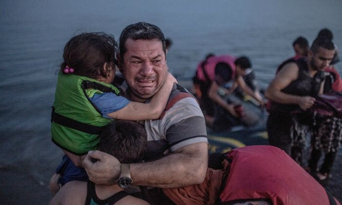 10 Pictures That Defined Some Of The Most Important Moments In 2015 (10 pics)