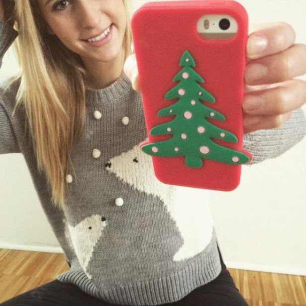 Hot Girls That Know How To Make Ugly Christmas Sweaters Look Sexy (24 pics)...