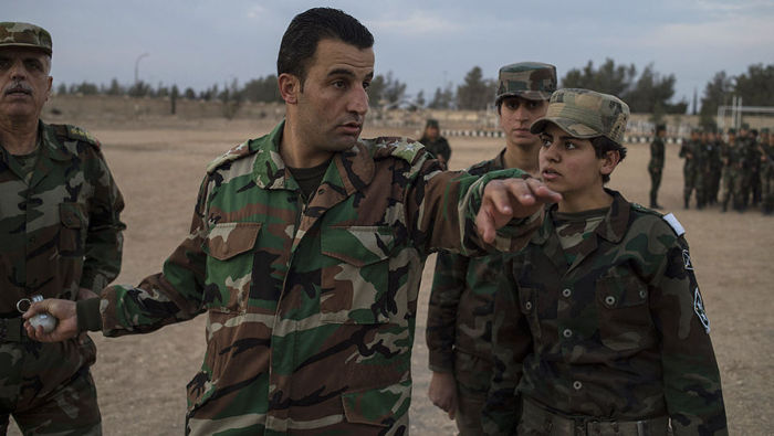 Women Of Syria Train To Defend Their Home (12 pics)