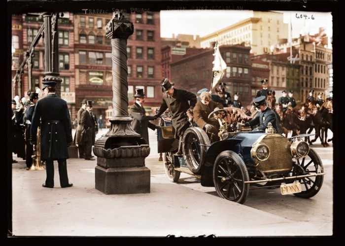 Vintage Photos Get A Full Color Makeover (41 pics)