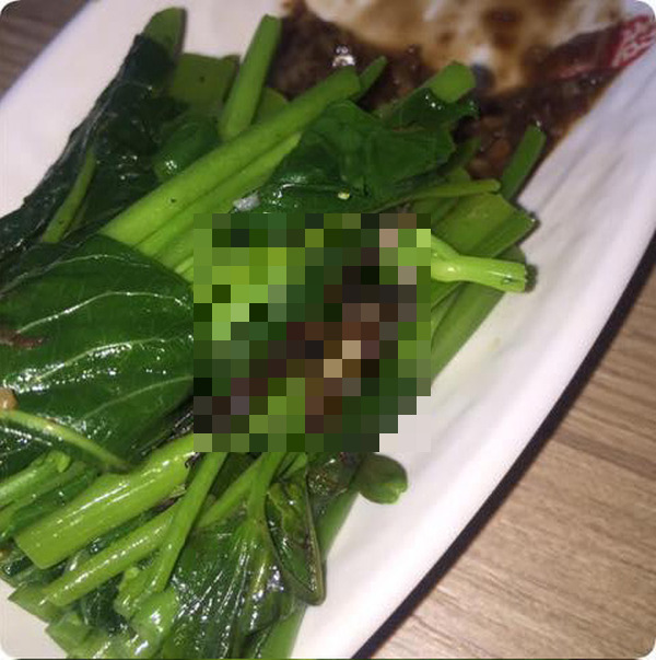 Customer Gets Something Extra With Their Water Spinach (4 pics)