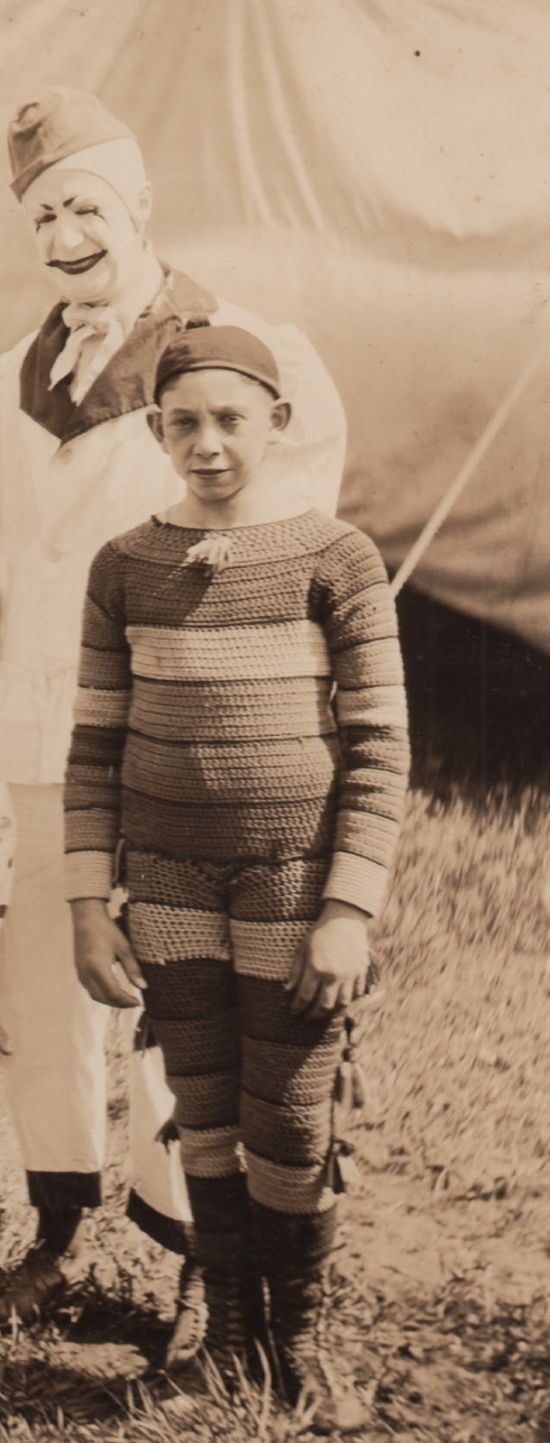 These Old Creepy Circus Photos Are No Laughing Matter (20 pics)