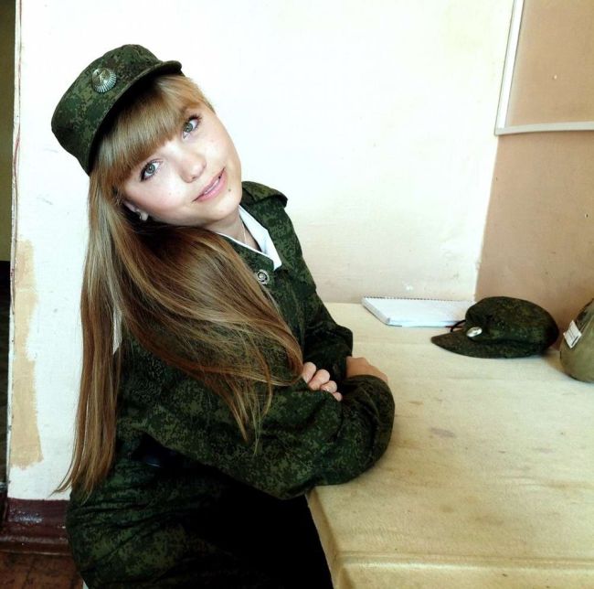 The Ravishing Women Of The Russian Military (35 pics)