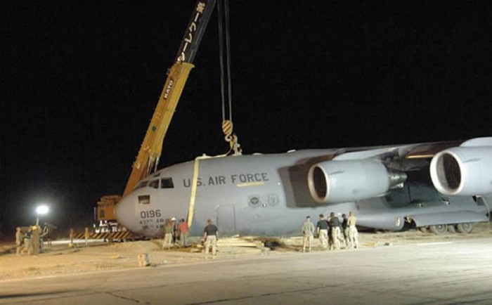 Aircraft Accidents Can Come Out Of Nowhere (65 pics)