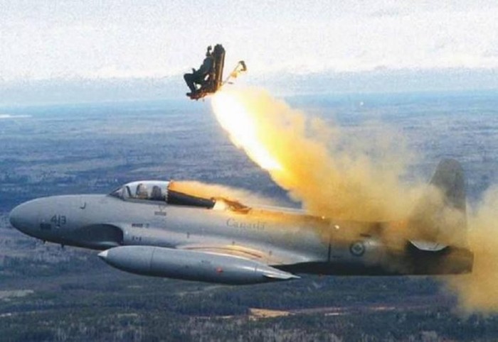 Aircraft Accidents Can Come Out Of Nowhere (65 pics)