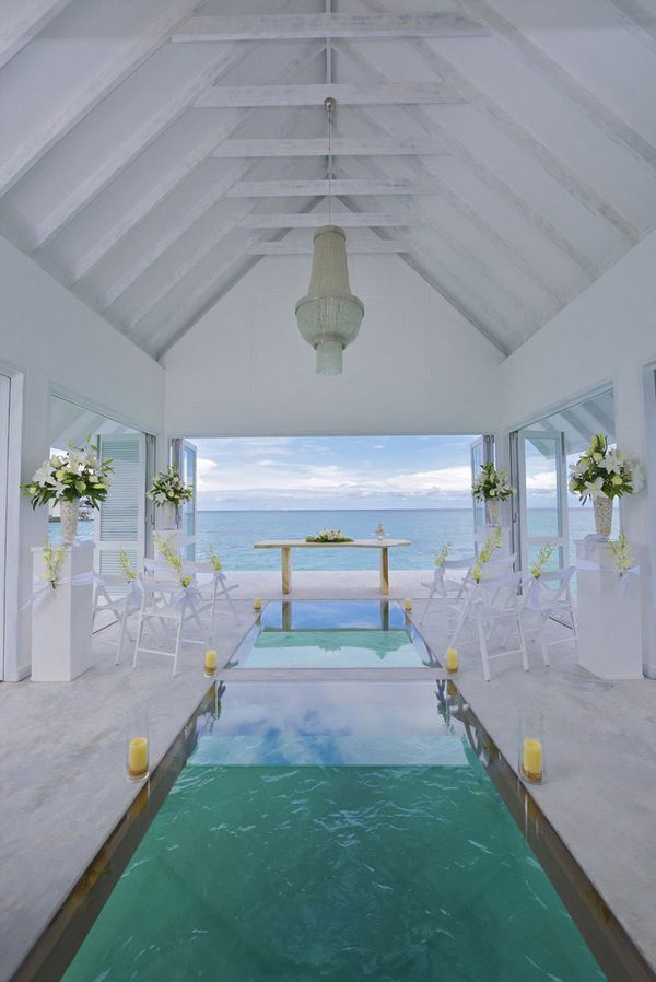 This House Is Absolutely Perfect For A Small Wedding (5 pics)