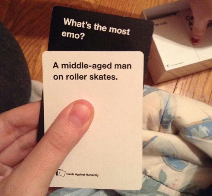 Disturbing Cards Against Humanity Combinations You Can't Help But Laugh At (21 pics)