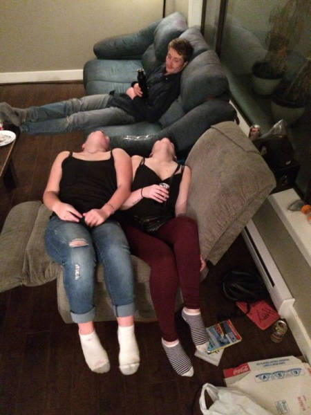 You Know The Party Is Getting Out Of Hand When It Starts To Look Like This (63 pics)