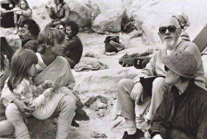 Vintage Photos From The Set Of The Original Star Wars Trilogy (35 pics)