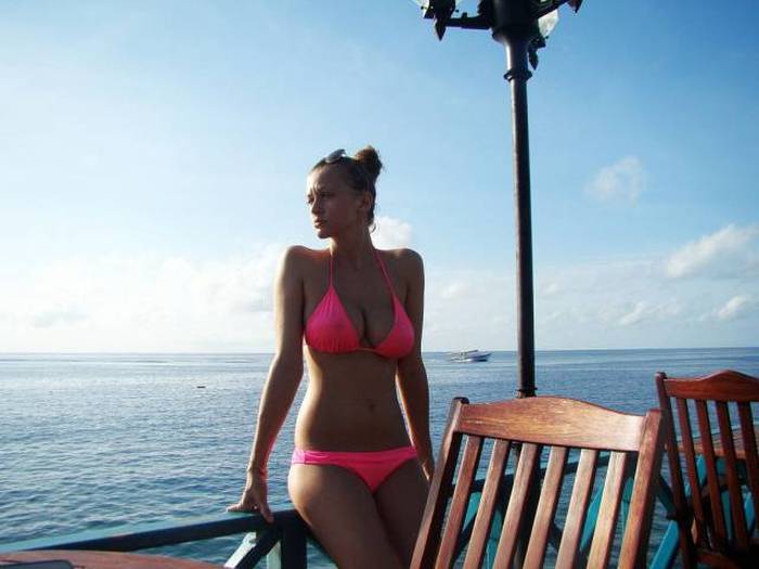 These Beautiful Bikini Babes Will Make You Forget All About Winter (58 pics)