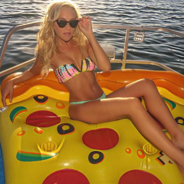 These Beautiful Bikini Babes Will Make You Forget All About Winter (58 pics)