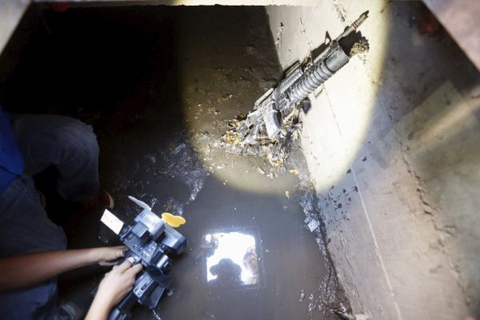 Inside ‘El Chapo’ Guzmán’s Secret Hideout (19 pics)