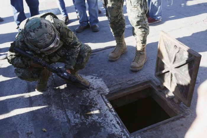 Inside ‘El Chapo’ Guzmán’s Secret Hideout (19 pics)