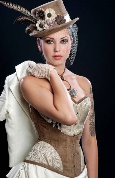 Sexy Girls Who Know How To Do Steampunk The Right Way (44 pics)