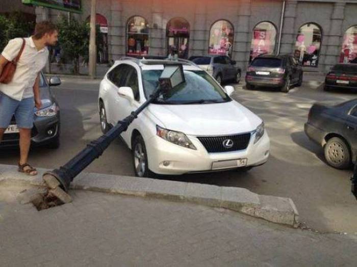 You Know It's Going To A Bad Day When It Starts Out Like This (43 pics)