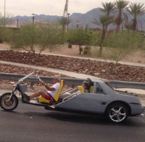 Even The Most Boring Commutes Have Their Awkward Moments (42 pics)