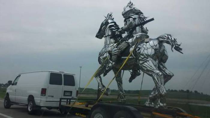 Even The Most Boring Commutes Have Their Awkward Moments (42 pics)