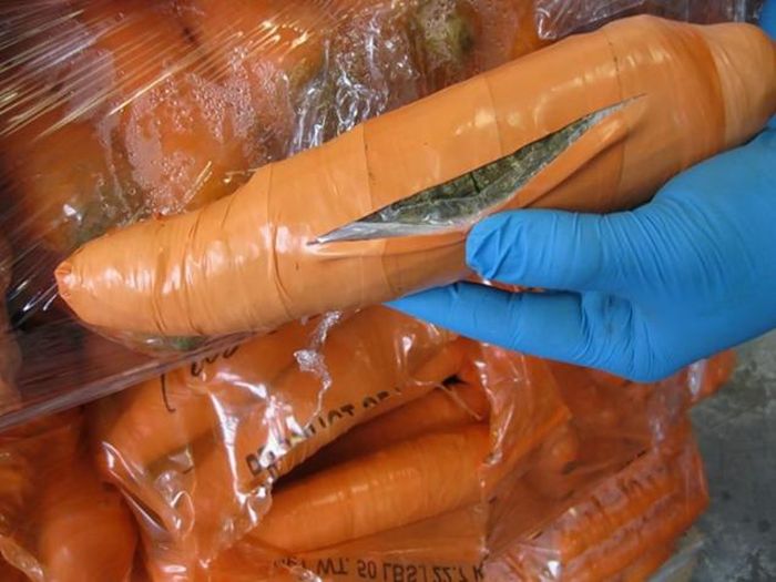Drug Smugglers Get Busted After Trying To Disguise Marijuana As Carrots (2 pics)