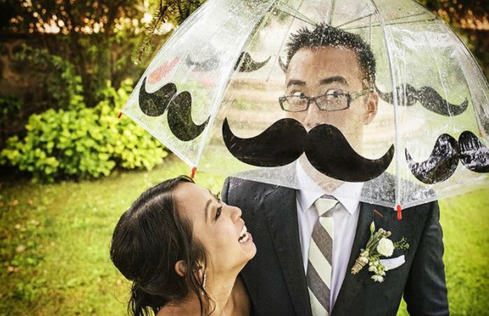 Funny Couples That Took Their Wedding Photos To The Next Level (20 pics)