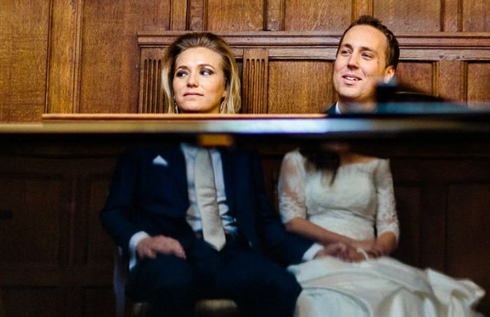Funny Couples That Took Their Wedding Photos To The Next Level (20 pics)