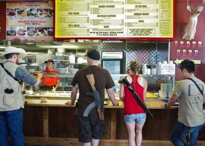 People In Texas Don't Leave The House Without A Gun (9 pics)