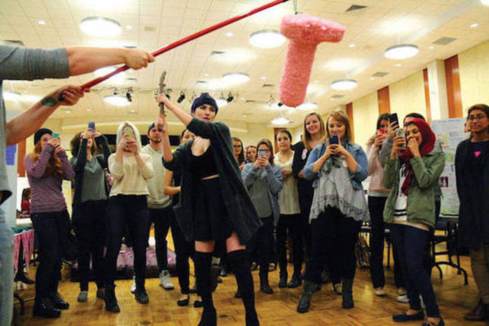 These Pictures Are Just Too Bizarre For Words (43 pics)